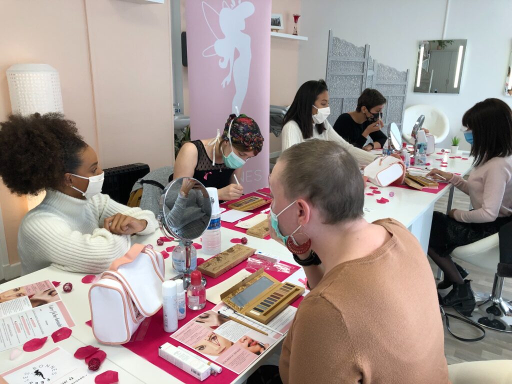 Association Les Bonnes Fées soutenue par rallye roses des sables